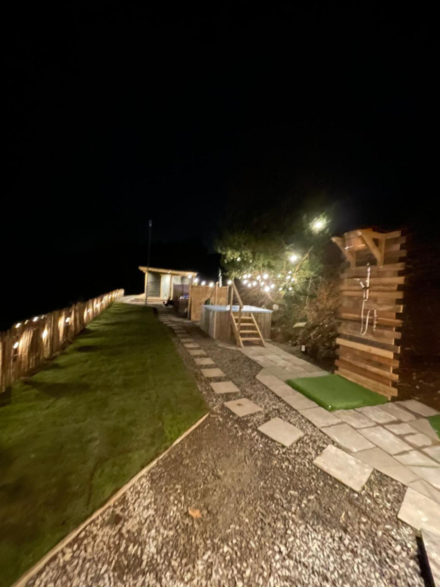 Rostrevor Mountain Lodge - Glamping Pods - Revive Sauna & Hot Tubs Exterior foto